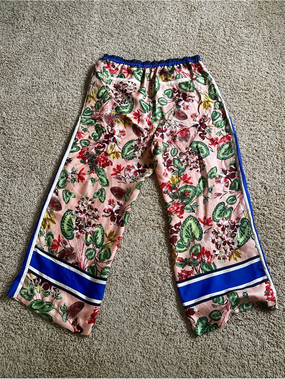 Floral Wide-Leg Casual Pants in Pink and Blue - Picture 5 of 7